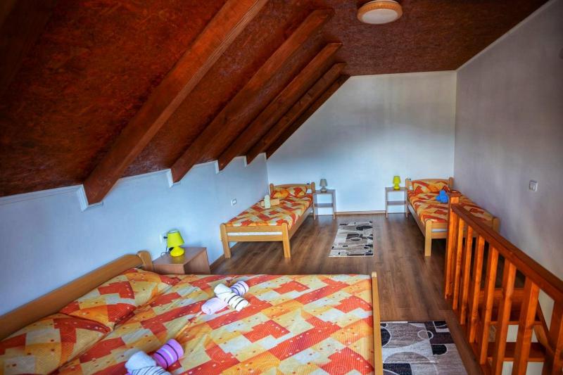 Apartment with Garden View image 3