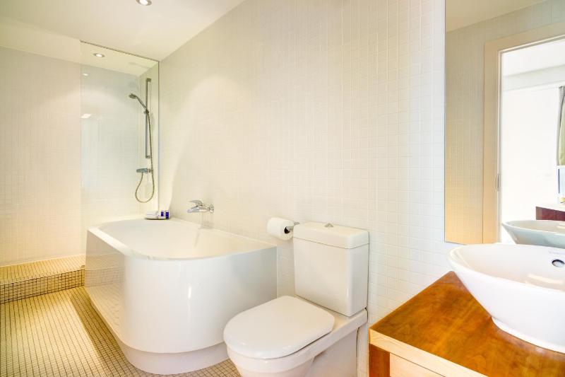 Junior Suite image 2
