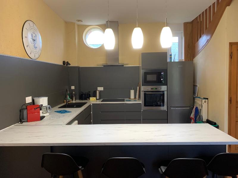 Three-Bedroom House image 2