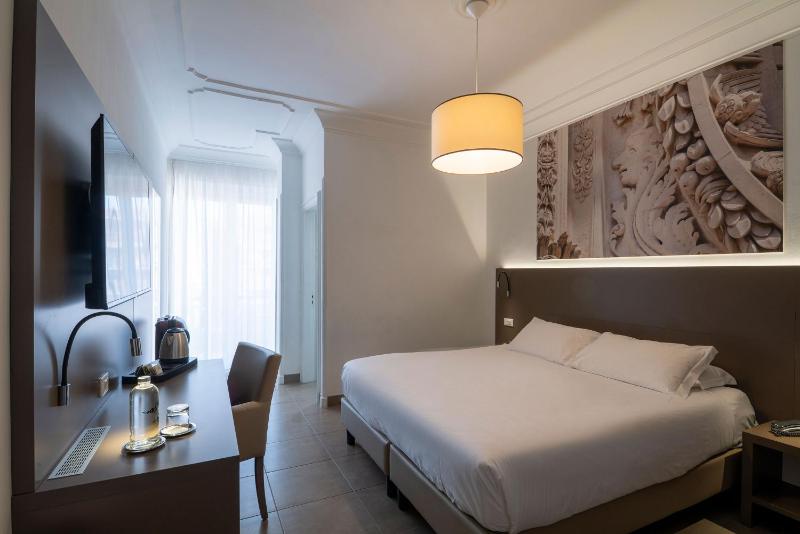 Superior Double or Twin Room image 3