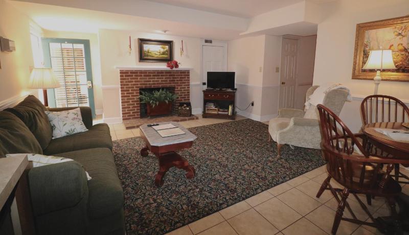 Deluxe Family Room image 2