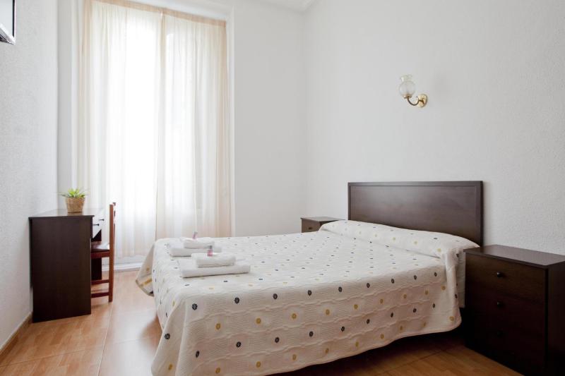 Hostal Condestable - image 1