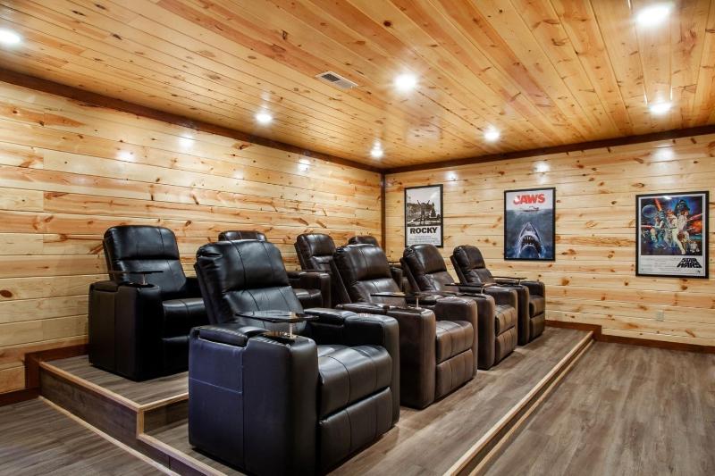 Splash of Gatlinburg cabin - image 2