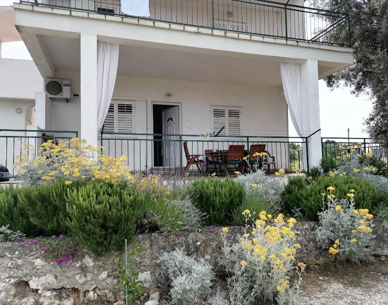 Two-Bedroom Apartment with Sea View and Terrace image 4