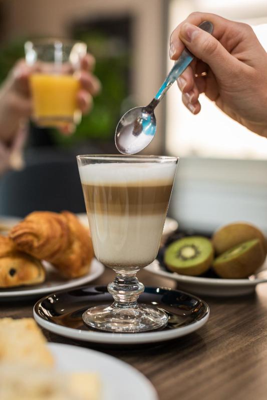 Double Room without Window image 2