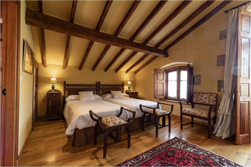Deluxe Room image 1