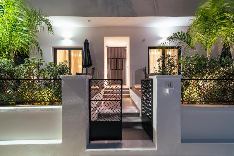 Apartment with Balcony image 2