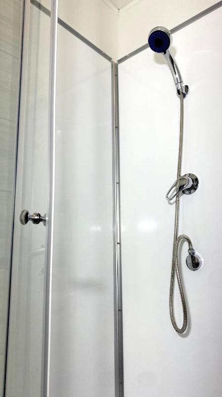 Lighthouse Hostel & Rooms - image 3