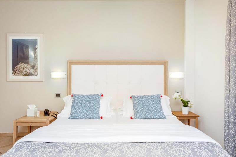 Double Room image 4