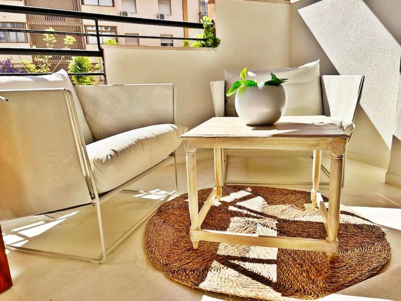 LUXURIOUS BEACH APARTMENT WITH POOL - image 3