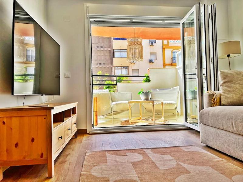 LUXURIOUS BEACH APARTMENT WITH POOL - image 29
