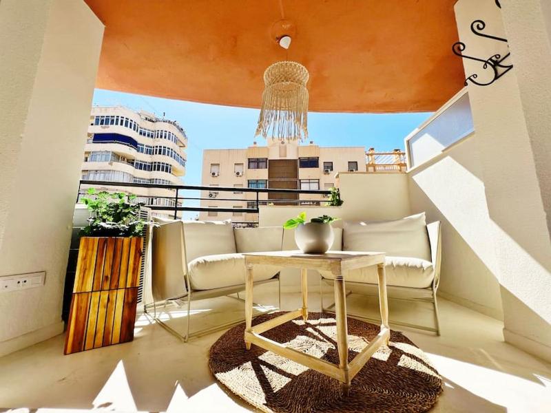 LUXURIOUS BEACH APARTMENT WITH POOL - image 7