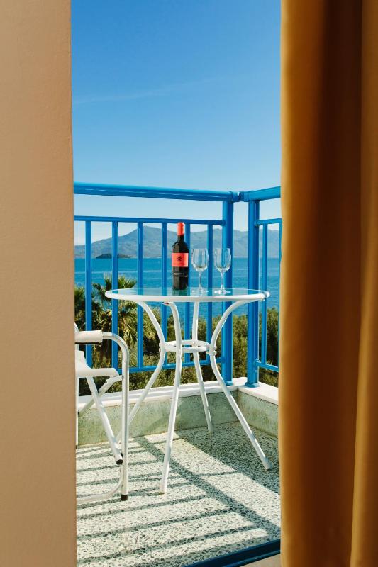 Family Room with Side Sea View image 3