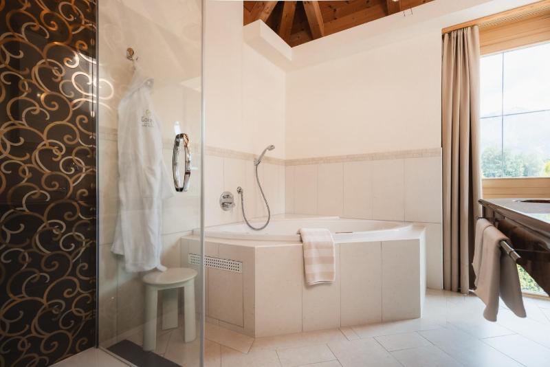 Superior Suite image 3