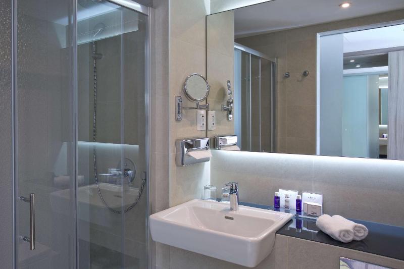 Two-Bedroom Suite with Balcony image 2