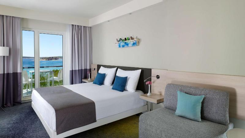 Superior Double or Twin Room with Balcony - Sea Side image 1