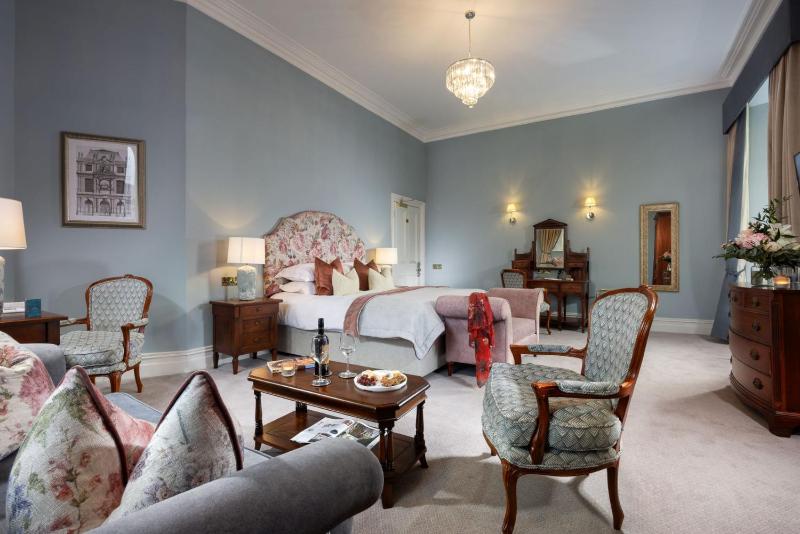 Manor House Suites image 4