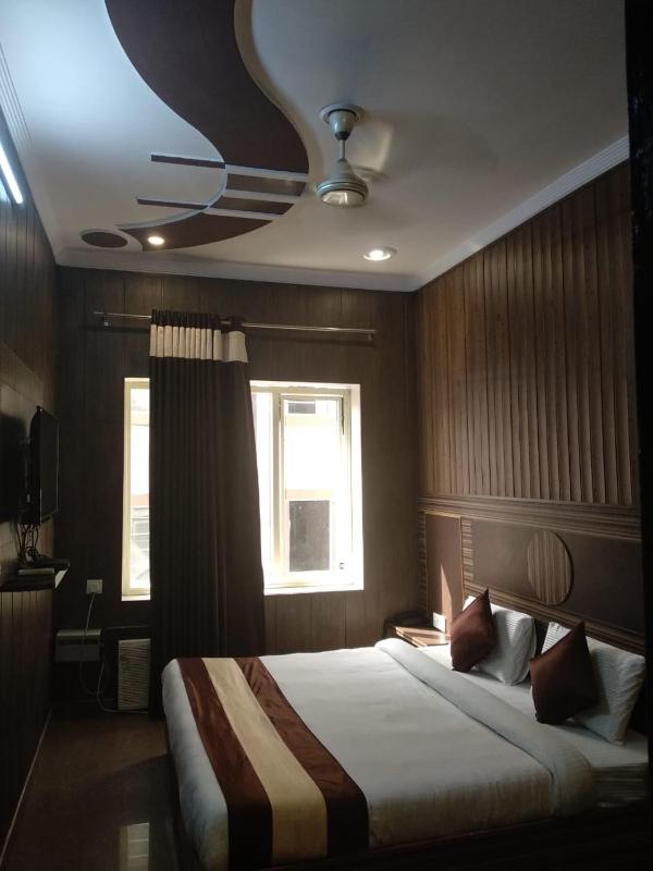 Hotel PardesiHar ki pauri Road Haridwar - image 36