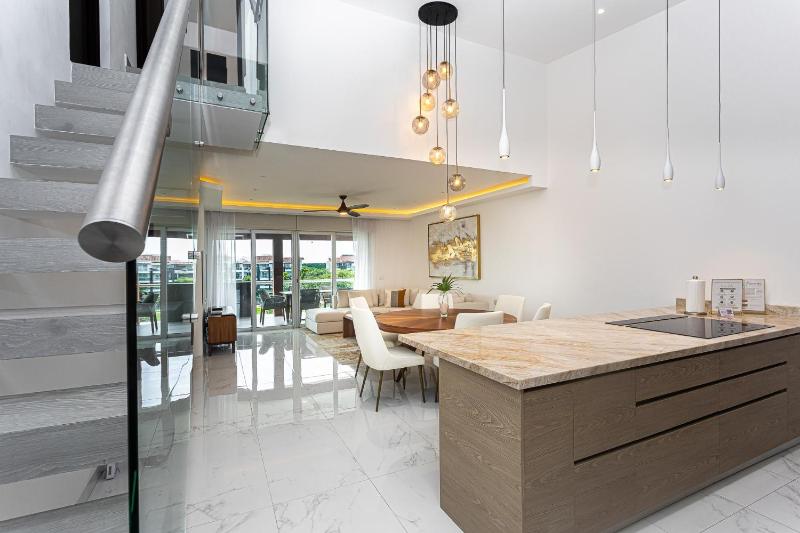 Casa Diva Stunning PH Ocean View 2 bedroom & Office At Mareazul apts - image 46