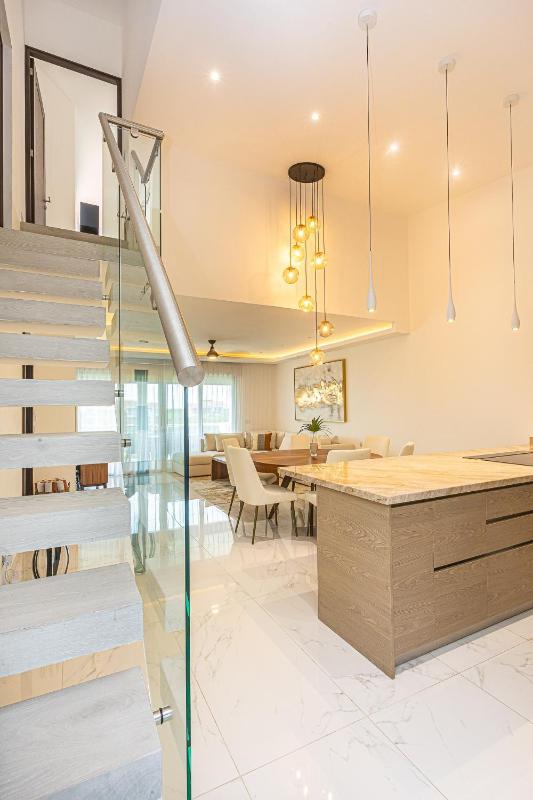 Casa Diva Stunning PH Ocean View 2 bedroom & Office At Mareazul apts - image 19