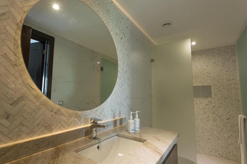 Casa Diva Stunning PH Ocean View 2 bedroom & Office At Mareazul apts - image 32