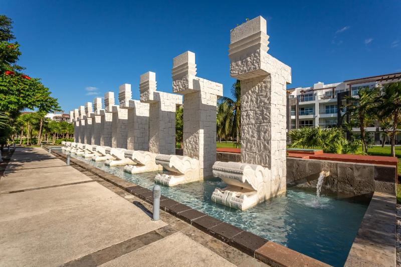 Casa Diva Stunning PH Ocean View 2 bedroom & Office At Mareazul apts - image 15