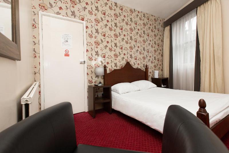 Double Room image 1