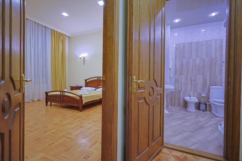 Suite image 2