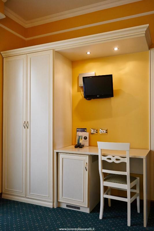 Double Room (1 Adult) image 2