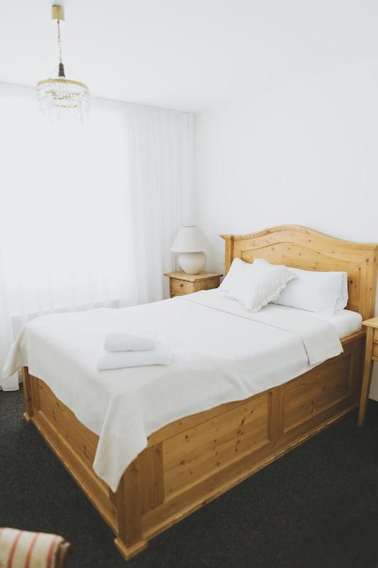 Single Room image 3