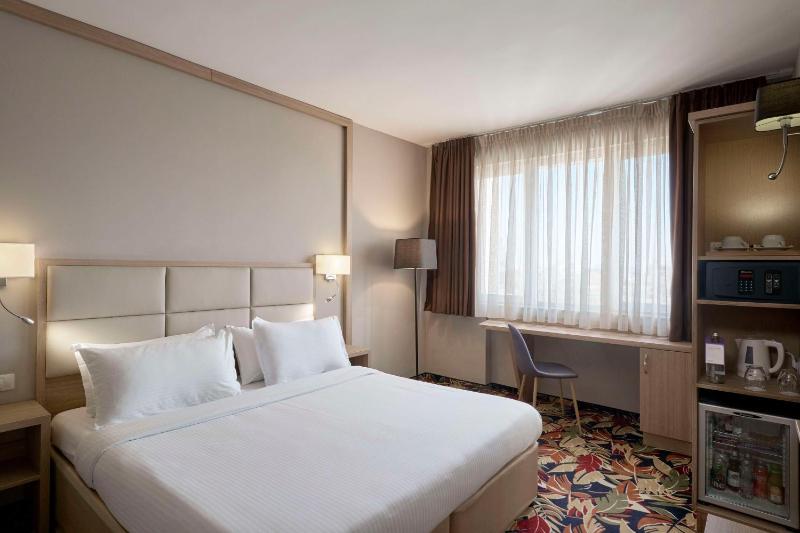 Standard Room image 1