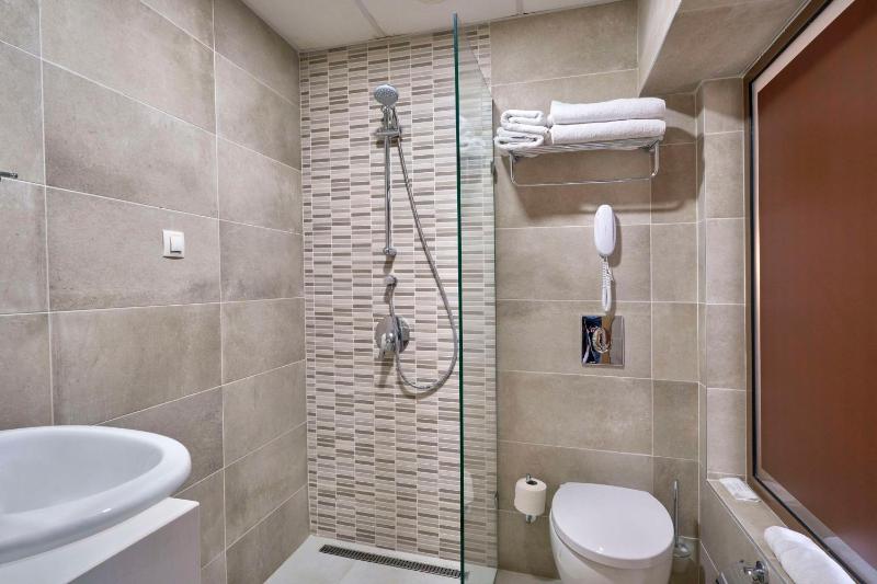 Standard Room image 3