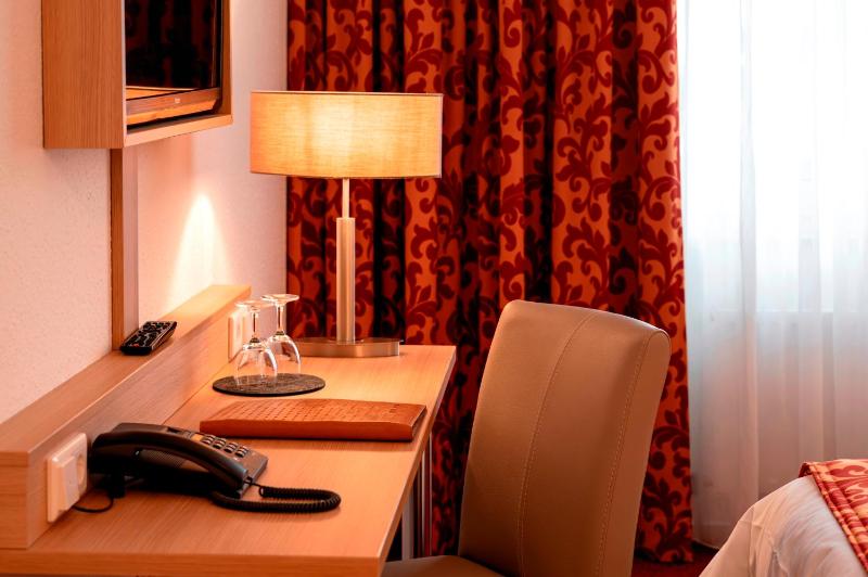 Hotel Astra - image 40