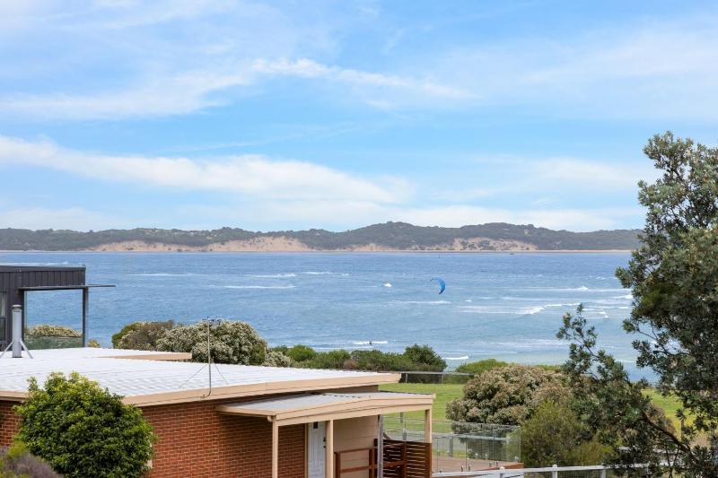 Oceanview Family Retreat Images