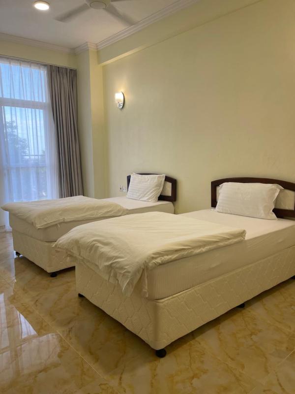 3BR Sea View Condo - image 11