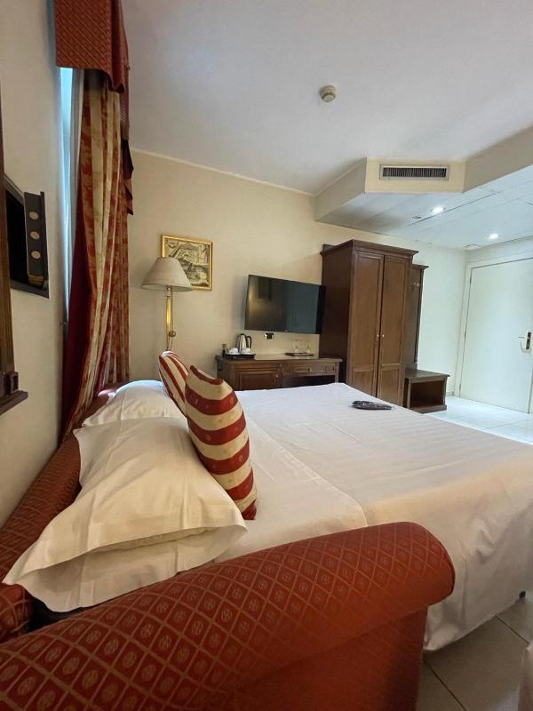 Comfort Quadruple Room image 2