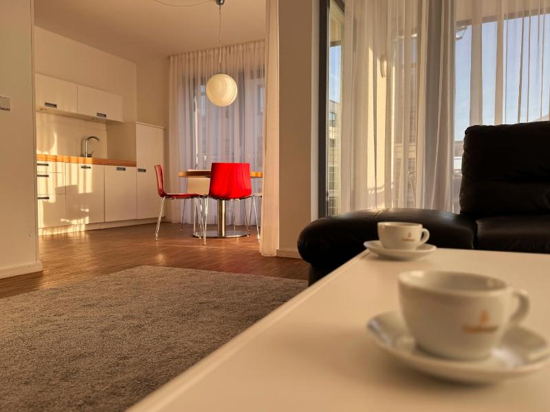 Family Room image 3