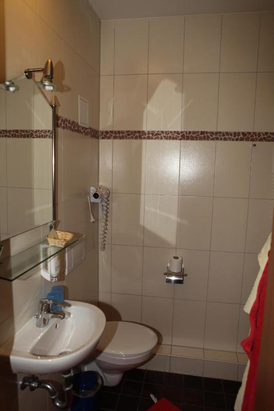 Double Room image 2