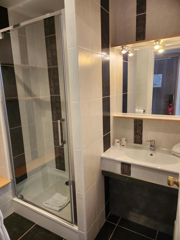 Superior Double Room image 3