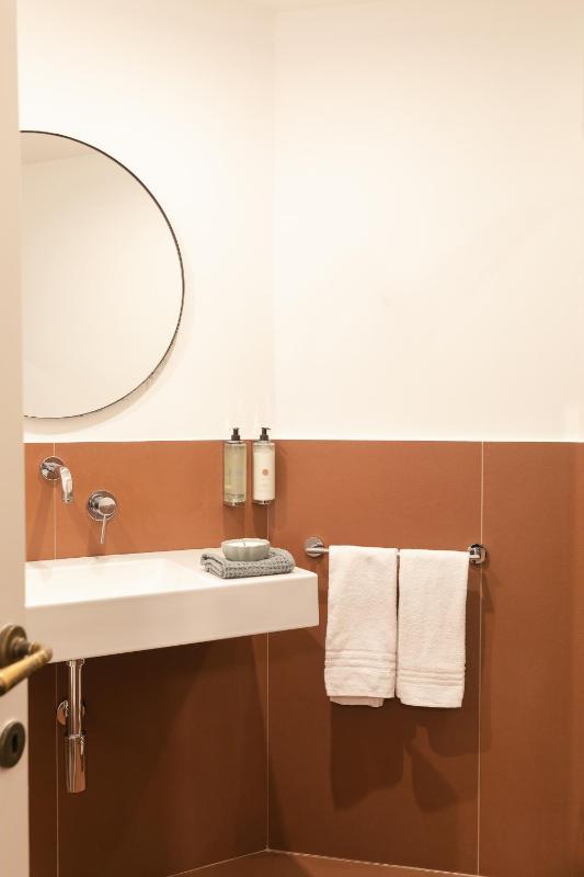 Superior Double Room image 2