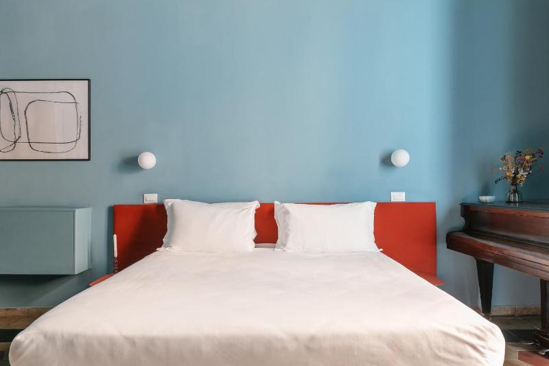 Junior Suite with Balcony image 2