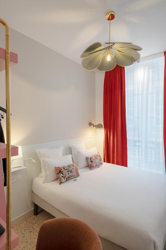 Comfort Queen Double Room image 4