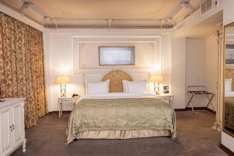 Junior Suite image 4