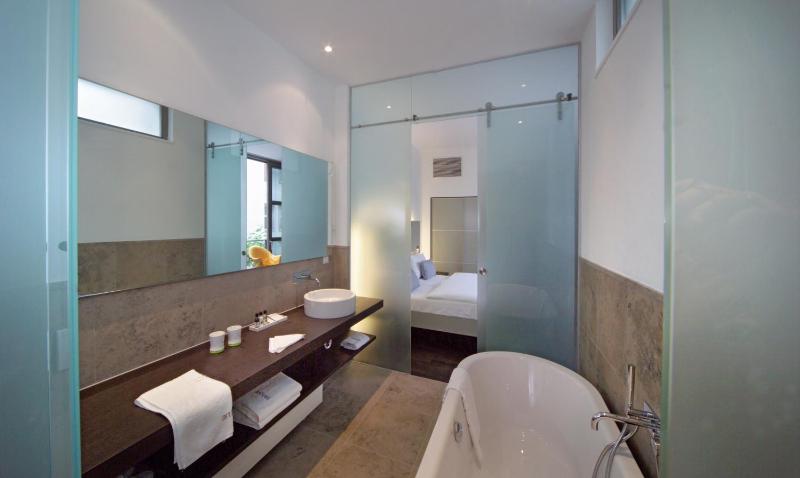 Superior Double Room image 4
