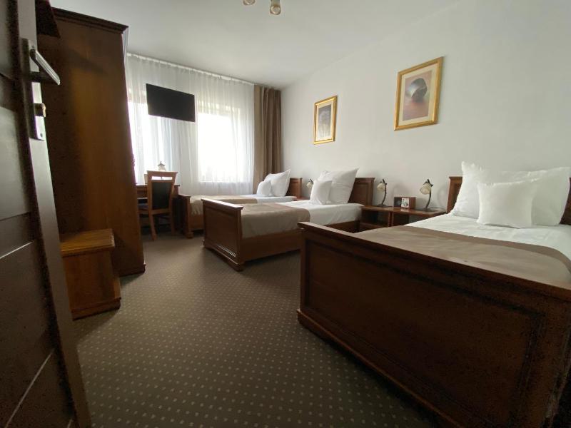 Triple Room image 3