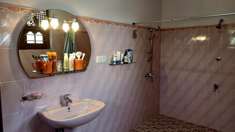 Osh villa - image 7