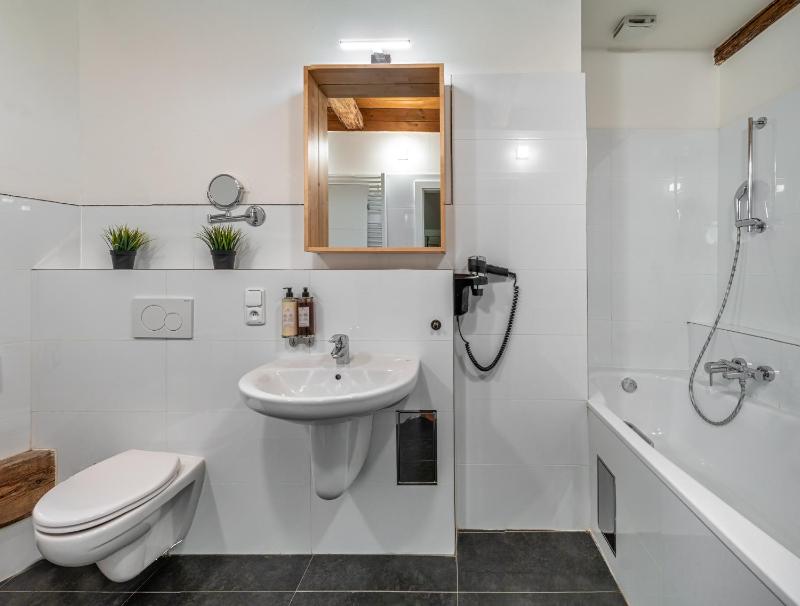 Three Bedroom Apartment with terrace Kepler  image 4