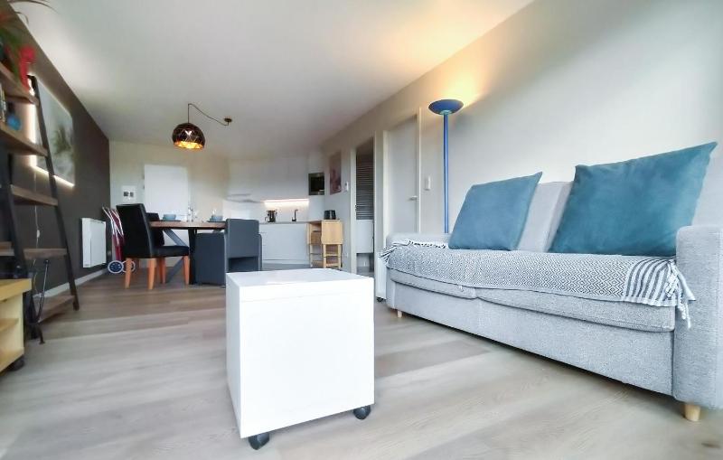 Cozy Apartment In Oostende With Wifi - image 7