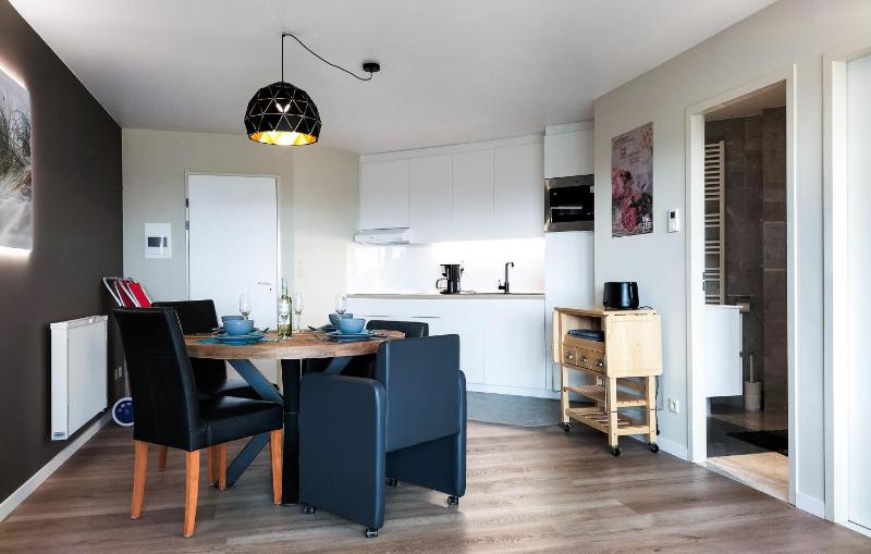 Cozy Apartment In Oostende With Wifi - image 22