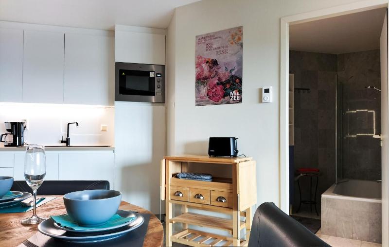 Cozy Apartment In Oostende With Wifi - image 16